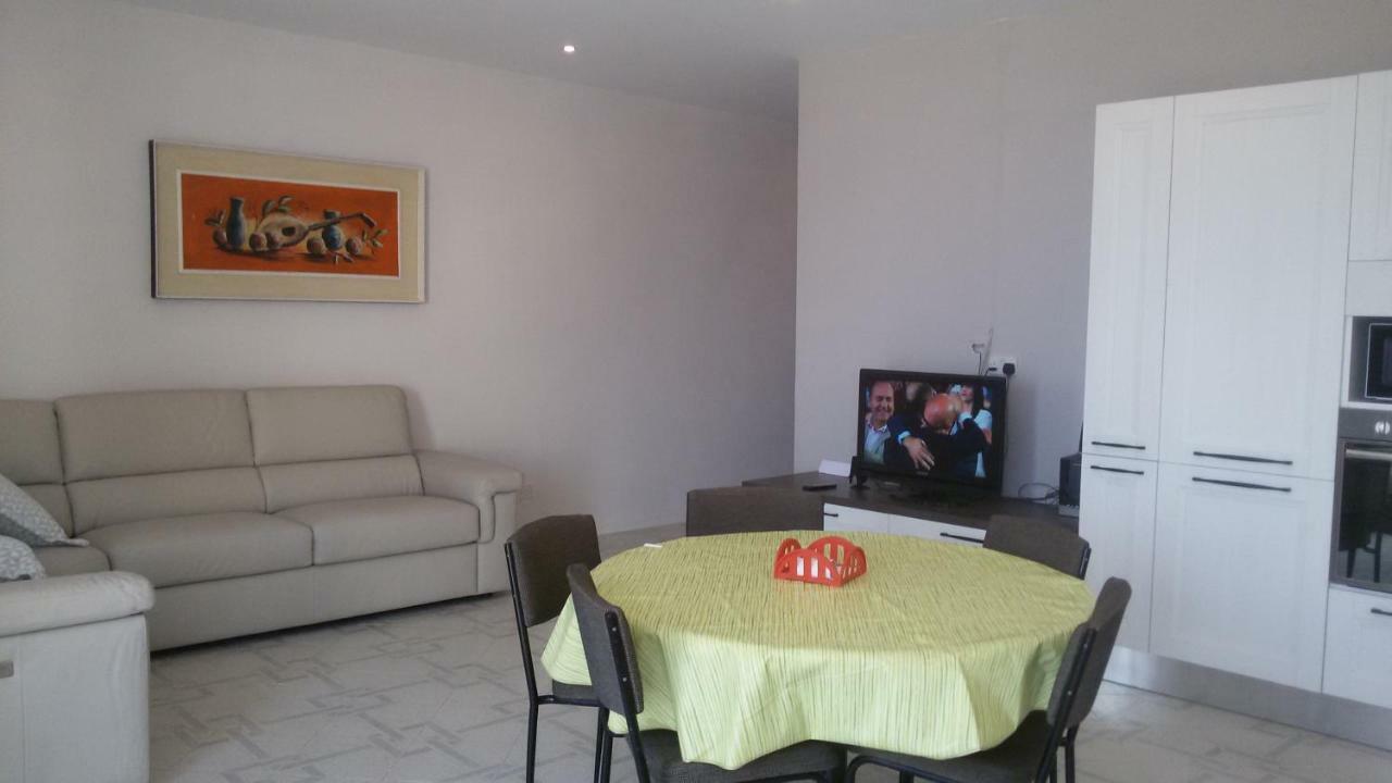 Merhba Apt 3 Marsalforn Buitenkant foto